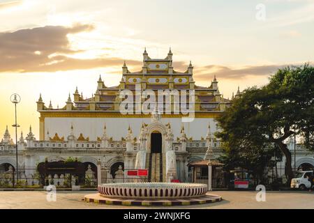 Monastero di Atumashi a Mandalay, Myanmar (birmania) Foto Stock