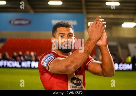 Kallum Watkins festeggia dopo la partita. Salford Red Devils vs Hull KR, sabato 2 marzo 2024. Salford Community Stadium. Crediti: James Giblin/Alamy Live News Foto Stock