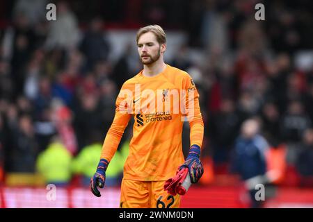 Caoimhin Kelleher di Liverpool durante la partita di Premier League tra Nottingham Forest e Liverpool al City Ground di Nottingham sabato 2 marzo 2024. (Foto: Jon Hobley | mi News) crediti: MI News & Sport /Alamy Live News Foto Stock