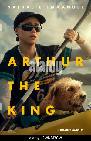 Arthur the King (2024) diretto da Simon Cellan Jones e interpretato da Nathalie Emmanuel. Adattamento delle memorie di Mikael Lindnord su un cane randagio che si unisce a una squadra durante un'epica gara di resistenza in Ecuador. Poster di caratteri USA ***SOLO PER USO EDITORIALE***. Credito: BFA / Lionsgate Foto Stock