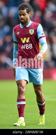 Turf Moor, Burnley, Lancashire, Regno Unito. 3 marzo 2024. Premier League Football, Burnley contro Bournemouth; Lorenz Assignon di Burnley Credit: Action Plus Sports/Alamy Live News Foto Stock