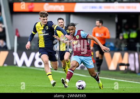 Burnley, Regno Unito. 3 marzo 2024. Wilson Odobert di Burnley rompe con il pallone durante la partita di Premier League Burnley vs Bournemouth a Turf Moor, Burnley, Regno Unito, 3 marzo 2024 (foto di Cody Froggatt/News Images) a Burnley, Regno Unito, il 3/3/2024. (Foto di Cody Froggatt/News Images/Sipa USA) credito: SIPA USA/Alamy Live News Foto Stock