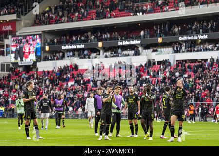 Eindhoven, Paesi Bassi. 3 marzo 2024. Eindhoven - giocatori del Feyenoord durante la partita Eredivisie tra PSV e Feyenoord al Philips Stadion il 3 marzo 2024 a Eindhoven, Paesi Bassi. Credito: Foto Box to Box/Alamy Live News Foto Stock