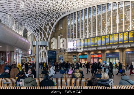 King's Cross Station Interior, Londra, Regno Unito Foto Stock