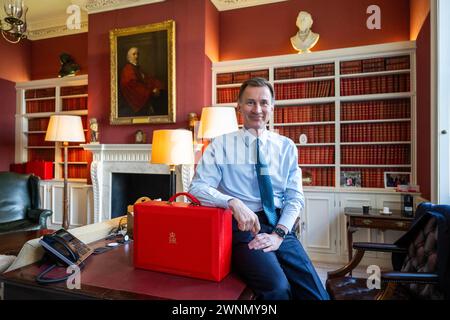 PIC mostra Jeremy Hunt Cancelliere dello Scacchiere al numero 11 di Downing Street Foto Stock