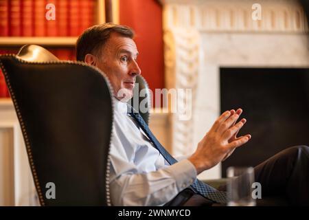 PIC mostra Jeremy Hunt Cancelliere dello Scacchiere al numero 11 di Downing Street Foto Stock