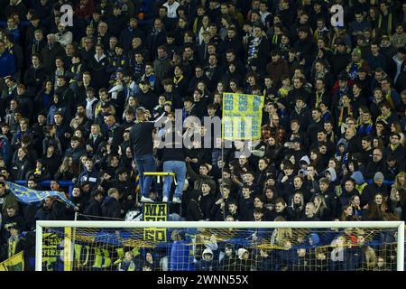 Beveren, Belgio. 3 marzo 2024. Tifosi e tifosi di Beveren nella foto durante una partita di calcio tra SK Beveren e KV Oostende, domenica 03 marzo 2024 a Beveren, il giorno 24/30 della seconda divisione del campionato belga 'Challenger Pro League' 2023-2024. BELGA FOTO DAVID PINTENS credito: Belga News Agency/Alamy Live News Foto Stock