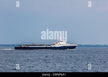 La MS Joy nave di rifornimento offshore che trasporta merci da e verso le piattaforme petrolifere nel Golfo del Messico vicino a Fort Morgan, Alabama Foto Stock