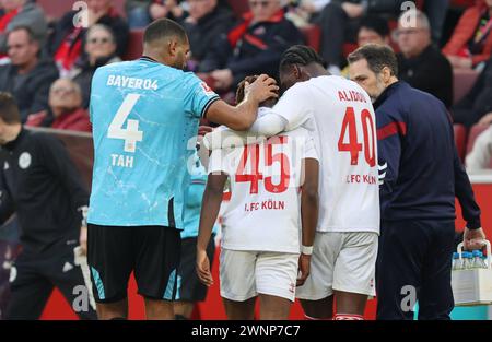 Jonathan Tah Bayer, Justin Diehl Köln, Faride Alidou Köln, Köln, Deutschland, 03.03.2024, 1. Bundesliga 24. Spieltag, 1. FC Köln - Bayer 04 Leverkusen. LE NORMATIVE DFL VIETANO QUALSIASI USO DI FOTOGRAFIE COME SEQUENZE DI IMMAGINI E/O QUASI-VIDEO BUNDESLIGA 1. FC Köln vs Bayer Leverkusen *** Jonathan Tah Bayer , Justin Diehl Köln , Faride Alidou Köln , Köln, Germania, 03 03 2024, 1 Bundesliga 24 Matchday, 1 FC Köln Bayer 04 Leverkusen DFL PROIBISCE QUALSIASI USO DI FOTOGRAFIE COME SEQUENZE DI IMMAGINI E/O QUASI VIDEO Bundesliga 1 FC Köln vs Bayer Leverkusen Foto Stock