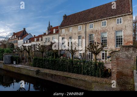 Centro storico della città olandese di Amersfoort in una giornata di sole Foto Stock