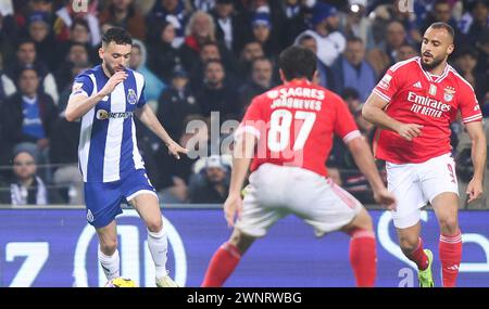 Porto, 03/03/2024 - il Futebol Clube do Porto ha ospitato lo Sport Lisboa e il Benfica al Estádio do Dragão questa sera in una partita che conta per il 24° turno della i League 2023/24. João Mario (Ivan del Val/Global Imagens) Foto Stock