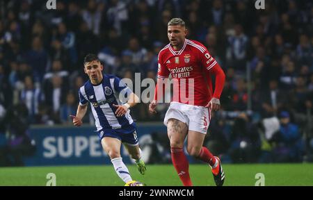 Porto, 03/03/2024 - il Futebol Clube do Porto ha ospitato lo Sport Lisboa e il Benfica al Estádio do Dragão questa sera in una partita che conta per il 24° turno della i League 2023/24. Morato (Ivan del Val/Global Imagens) Foto Stock