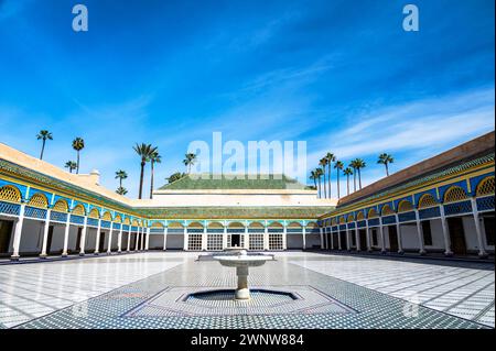Splendida vista sul cortile del Palazzo Bahia a Marrakech, Marocco Foto Stock