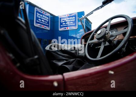 20/05/21 l'ex fabbrica wireworks recentemente ristrutturata. Con tutte le auto finalmente rivelate, il museo viene lanciato nel magazzino della vecchia wireworks, AMB Foto Stock