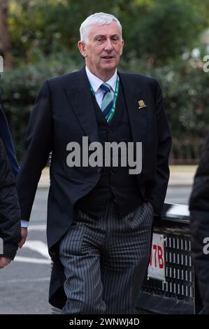 Londra, Inghilterra, Regno Unito. 4 marzo 2024. Relatore della camera dei comuni Sir LINDSAY HOYLE visto fuori dal Parlamento a Londra. (Credit Image: © Thomas Krych/ZUMA Press Wire) SOLO PER USO EDITORIALE! Non per USO commerciale! Foto Stock