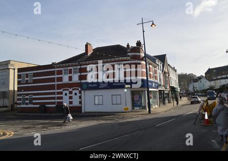 Boots Pharmacy a Mumbles, Swansea, Galles, Regno Unito. 19 febbraio 2024. Foto Stock