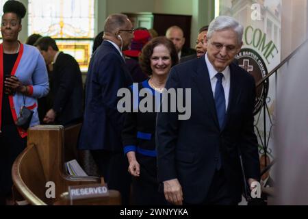 Selma, Alabama. 3 marzo 2024. Il procuratore generale degli Stati Uniti Merrick Garland, a destra, arriva alla chiesa battista Tabernacle per commemorare il 59° anniversario della Bloody Sunday il 3 marzo 2024 a Selma, Alabama. Credito: Christian Monterrosa/Pool via CNP/dpa/Alamy Live News Foto Stock