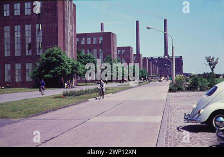 Wofsburg GER, 20230801, Aufnahme CA.1962, VW Werk a Wolfsburg *** Wofsburg GER, 20230801, foto CA 1962, stabilimento VW a Wolfsburg Foto Stock