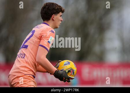 Milano, Italia, 04 marzo 2024. Leonardelli, portiere della Fiorentina, durante la partita tra Milano e Fiorentina per il Campionato Primavera 1 al CS vi Foto Stock