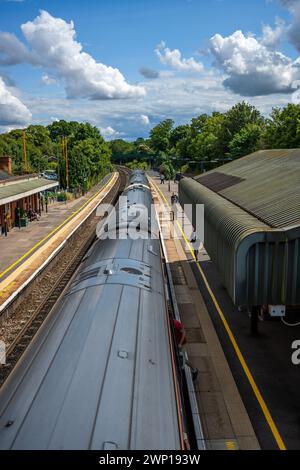 piattaforma della stazione ferroviaria di rete dorridge west midlands inghilterra regno unito Foto Stock