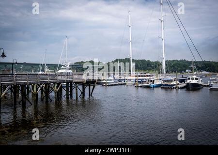 Cantiere navale e porto a Belfast, cittadina a nord del Maine, Stati Uniti Foto Stock