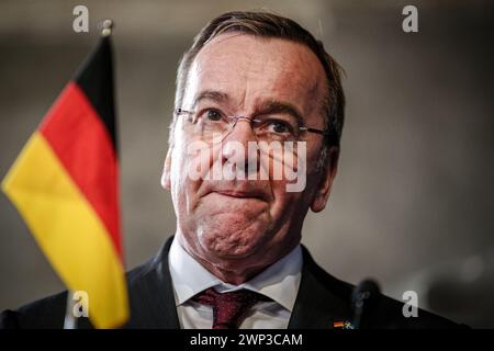 Stoccolma, Svezia. 5 marzo 2024. Boris Pistorius (SPD), ministro federale della difesa, tiene una conferenza stampa con il suo omologo svedese al castello di Karlberg. Crediti: Kay Nietfeld/dpa/Alamy Live News Foto Stock