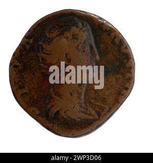 Sesterce in bronzo con Antonino Pio e Faustina il Vecchio, emessa dopo il 141, con iscrizioni imperiali romane e ritratto. Foto Stock