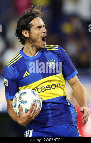 L'uruguaiano Edinson Cavani del Boca Juniors festeggia dopo aver segnato il primo gol della squadra per calcio di rigore contro il Belgrano durante la partita della Coppa di calcio professionistica argentina 2024 allo stadio la Bombonera di Buenos Aires il 3 marzo 2024. Il Boca Juniors ha vinto per 3-2 e Cavani ha segnato una tripletta. (Foto di Alejandro Pagni / PHOTOxPHOTO) Foto Stock