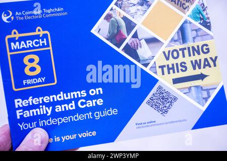 Irlanda. 5 marzo 2024. L'Irlanda si reca alle urne di venerdì 8 marzo per votare due referendum su famiglia e assistenza. Un voto "sì” significherà che la Costituzione cambia, mentre un voto "no” significa che rimane invariato. La commissione elettorale è stata messa sotto fuoco per non aver fornito un libro informativo per i referendum a tutte le famiglie irlandesi. Foto: Andy Gibson. Credito: AG News/Alamy Live News Foto Stock