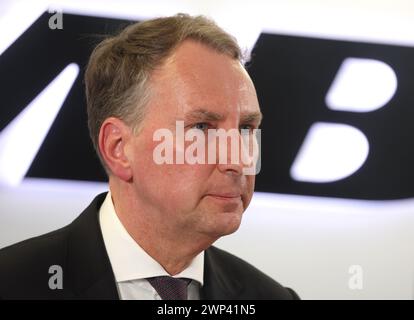 Schrobenhausen, Germania. 5 marzo 2024. Thomas Gottschild, Amministratore delegato di MBDA, partecipa a una conferenza stampa presso l'azienda di difesa MBDA. Crediti: Karl-Josef Hildenbrand/dpa/Alamy Live News Foto Stock