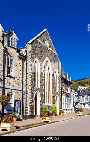 Esterno della Beer Congregational Church in Fore Street, nella città costiera di Beer, Devon, Jurassic Coast, Regno Unito Foto Stock