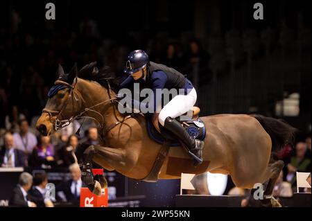 Bordeaux, Francia - 2 febbraio 2024. Immagini dal Jumping International Bordeaux. Mette Holm/ATLAS MEDIA CANADA. Foto Stock