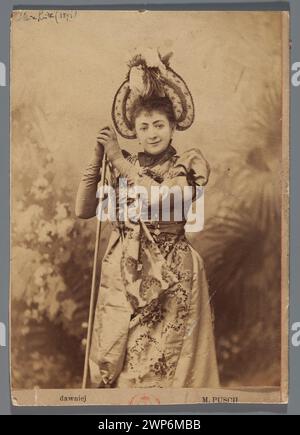 Ritratto di Aleksandra Lüde (1853-1920), attrici, in costume da teatro; Pusch, Maurycy (1828-1901/1902); 1895 (1895-00-00-1895-00-00-00);Lüde, Aleksandra (1853-1920), Lüde, Aleksandra (1853-1920)-iconografia, Rajchman, Aleksander (1855-1915)-Collection, attori, costumi teatrali, ritratti, ritratti femminili, teatro (artista) Foto Stock