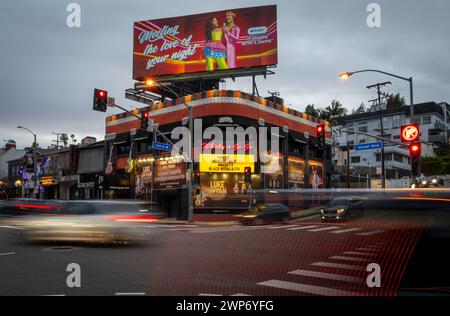 Un'esposizione temporale del famoso nightclub e locale musicale Whisky A Go Go sulla Sunset Strip a West Hollywood. Foto Stock