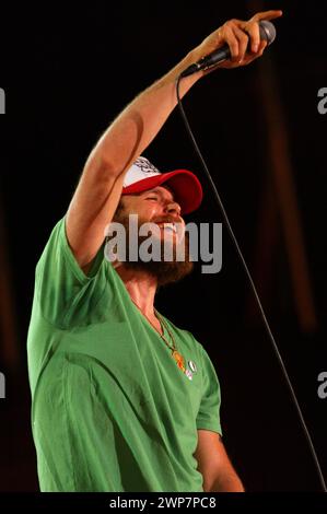 Torino Italia 04/06/2005: Jovanotti, cantante italiana, durante la trasmissione televisiva “Festivalbar 2005” Foto Stock