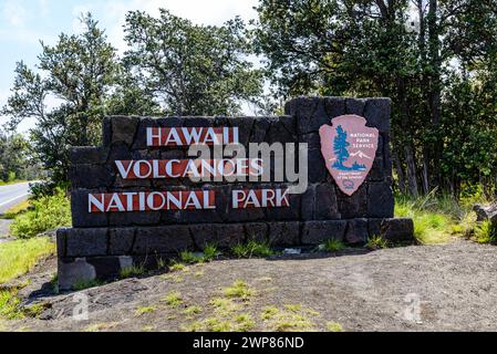 Il cartello all'ingresso del Parco Nazionale dei Vulcani delle Hawaii. Foto Stock