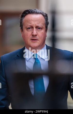 Downing Street, Londra, Regno Unito. 6 marzo 2024. Il Segretario degli Esteri, Lord David Cameron, partecipa alla riunione settimanale del Gabinetto al 10 di Downing Street. Foto di Amanda Rose/Alamy Live News Foto Stock