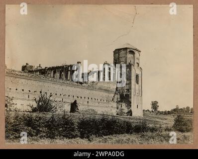 Fotografia del castello di Mir che mostra la vista da una delle torri, scattata tra il 1905 e il 1914, con stampe prodotte fino al 1919. Foto Stock