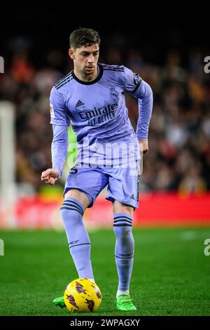 Il giocatore uruguaiano del Real Madrid Fede Valverde in azione durante una partita a Mestalla, Valencia, Spagna. Foto Stock