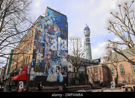 Fitzrovia Mural, commissionato dal Camden Council per la comunità locale, dipinto dal co-operaio Simon Barber & Mike Jones, nel centro di Londra, Regno Unito Foto Stock