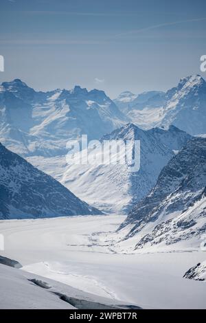 Cima dell'Europa, osservatorio della Sfinge in cima a Junfrau in Svizzera, la vetta delle Alpi Foto Stock