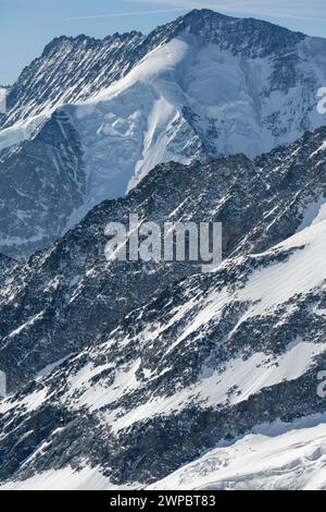 Cima dell'Europa, osservatorio della Sfinge in cima a Junfrau in Svizzera, la vetta delle Alpi Foto Stock