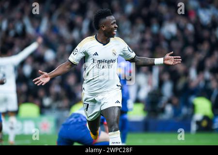 Madrid, Spagna. 6 marzo 2024. Vinicius Junior del Real Madrid festeggia un gol durante la partita di 2a tappa della UEFA Champions League del 16° turno tra RB Lipsia e Real Madrid allo stadio Bernabeu, a Madrid, in Spagna, il 6 marzo 2024. Crediti: Gustavo Valiente/Xinhua/Alamy Live News Foto Stock