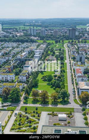 Vista aerea di Neu-Ulm nella Svevia Bavarese, vista dei quartieri meridionali intorno a Wiley Park Foto Stock