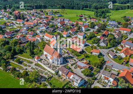 Vista del Markt Wald nella regione del Danubio-Iller nel Parco naturale delle foreste occidentali nella Svevia Bavarese Foto Stock