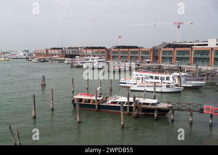 Venezia Tronchetto Parcheggio sull'Isola nuova a Venezia, Veneto, Italia © Wojciech Strozyk / Alamy Stock Photo Foto Stock