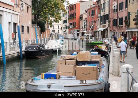 Rio dei Tolentini a Santa Croce sestiere nel centro storico di Venezia, Veneto, Italia © Wojciech Strozyk / Alamy Stock Photo Foto Stock