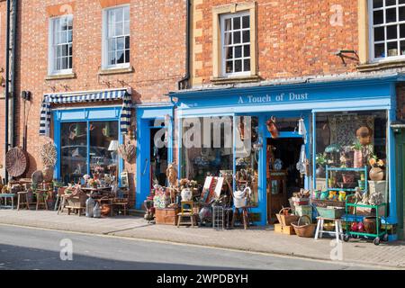 Negozio di antiquariato a Touch of Dust, Shipston on Stour, Warwickshire, Inghilterra Foto Stock