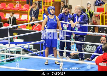 Busto Arsizio, Italia. 6 marzo 2024. Alessia Mesiano durante Boxing Road to Paris, Boxing match a Busto Arsizio, Italia, 06 marzo 2024 credito: Independent Photo Agency/Alamy Live News Foto Stock