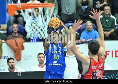 Porto, Portogallo. 6 marzo 2024. Porto, 03/06/2024 - l'FC Porto ha ospitato questa sera il Bahçeşehir Koleji Spor Kulübü presso la Pavilhão Dragão Arena, nella partita di playoff maschile Fib FIBA Europe Cup 2023/24. Kloof (FC Porto) (Pedro Granadeiro/Global Imagens) credito: Atlantico Press/Alamy Live News Foto Stock